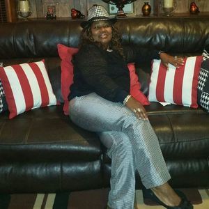 Meet your Posher, Bobbie